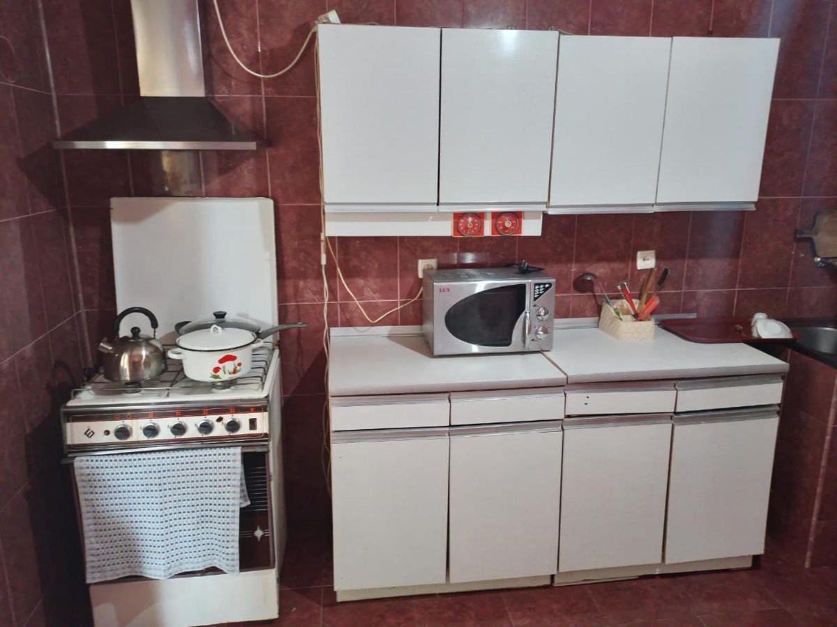 Merabi And Neli Guest House Махинджаури Экстерьер фото