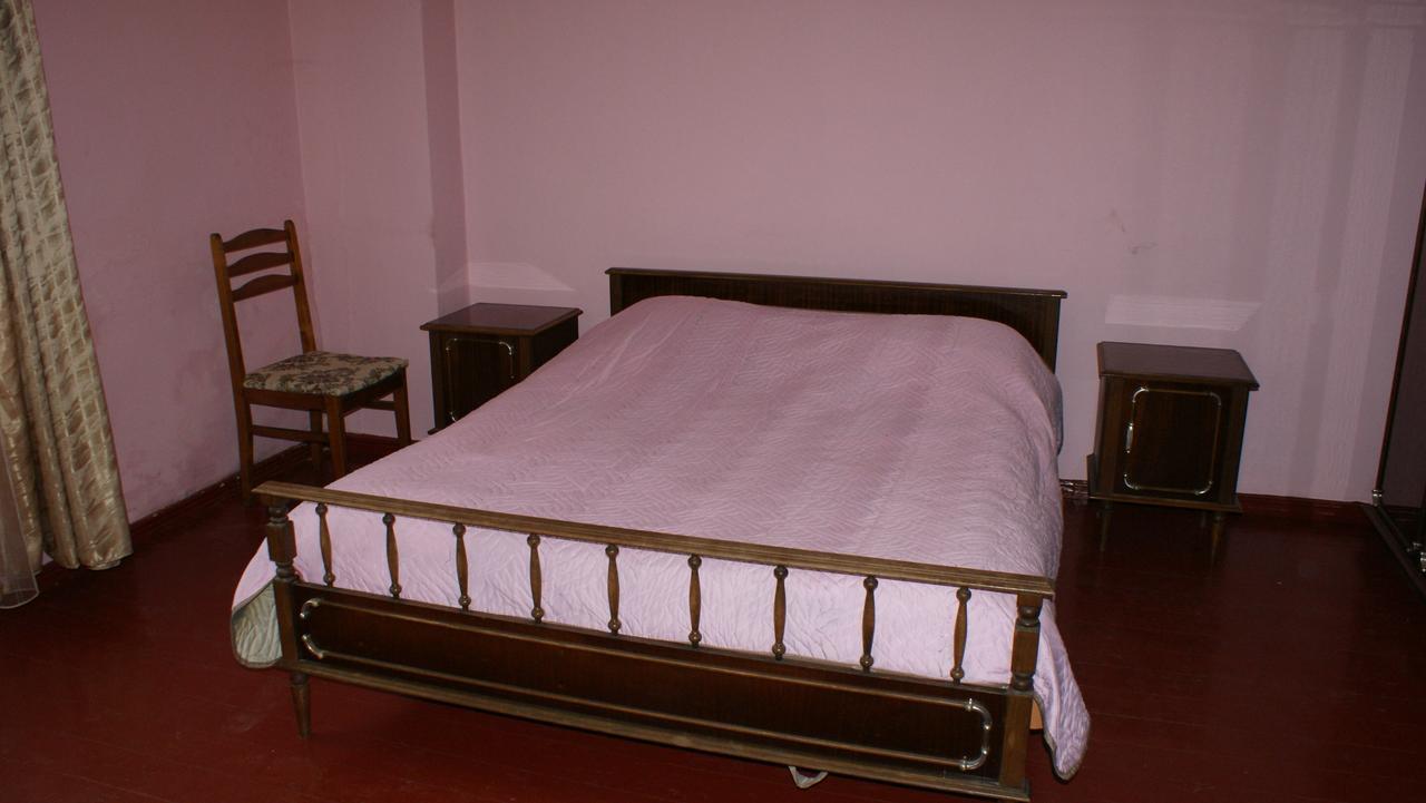 Merabi And Neli Guest House Махинджаури Экстерьер фото